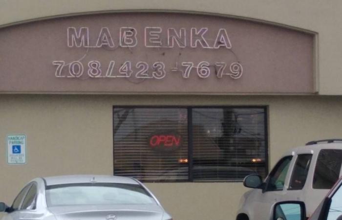 Restaurant “Mabenka” in Burbank will be closed on August 14, after 31 months