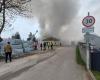 A huge fire in Kretinga: a wood processing plant is on fire, air pollution is reported