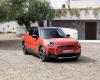 The stylish British car brand Mini has introduced a brand new model, the Mini Aceman. This electric car is the first compact class SUV released by Mini. It is planned that Aceman should hit the streets in Lithuania at the beginning of this year