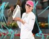 I. Swiatek, who crowned the Belarusian in a 3-hour tennis performance, triumphed in Madrid Sports