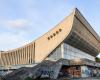 The facades of the Vilnius Sports Palace are being cleaned – Respublika.lt
