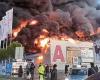 Almost the entire shopping center burned down in a fire in Warsaw – Respublika.lt